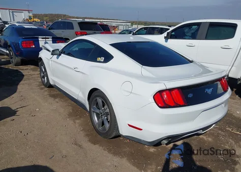 2015 Ford Mustang Ecoboost z USA, uszkodzony, nr VIN 1FA6P8TH8F5434190